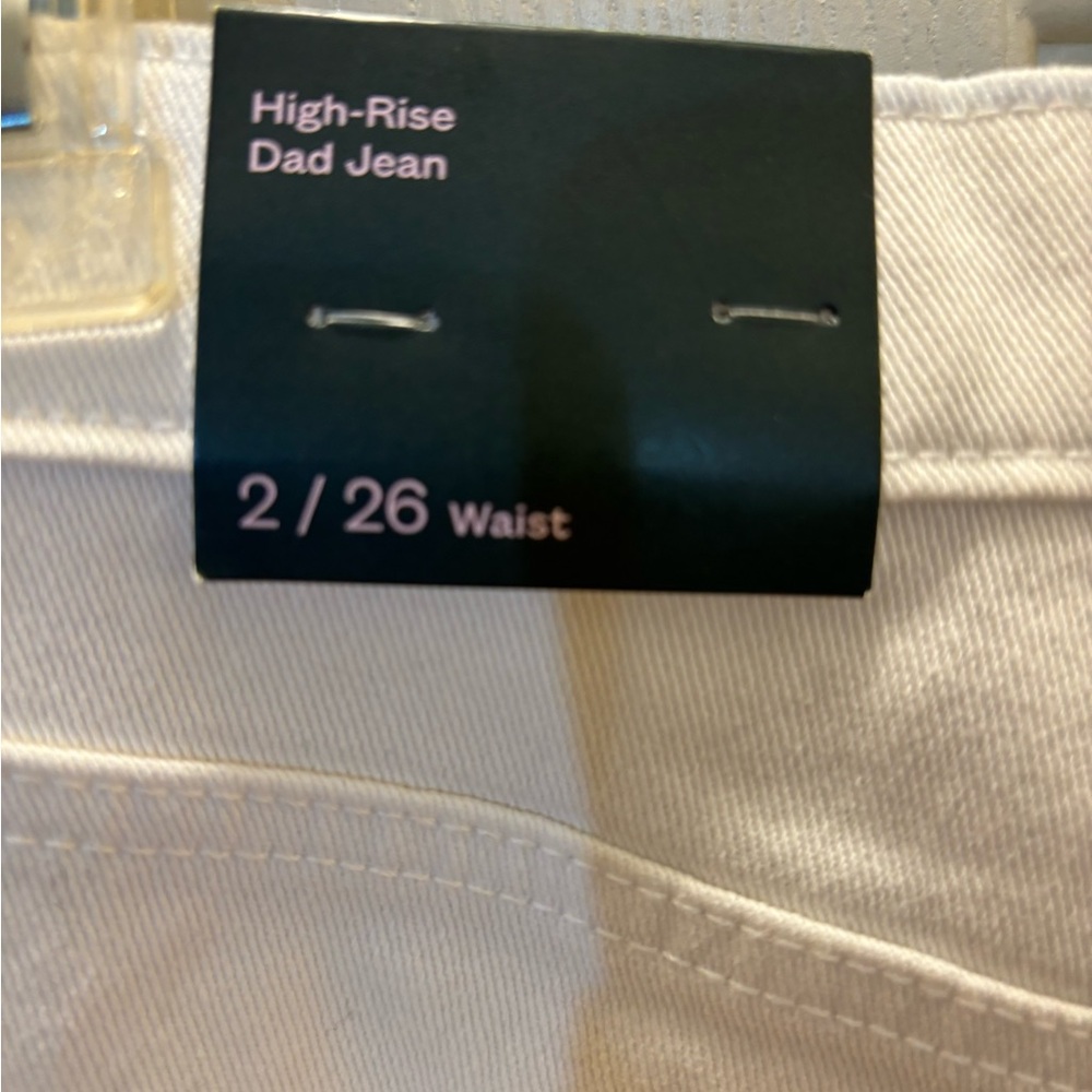 NWT - Wild Fable White Straight Leg Jeans with Distressed Knees! - Picture 2 of 9